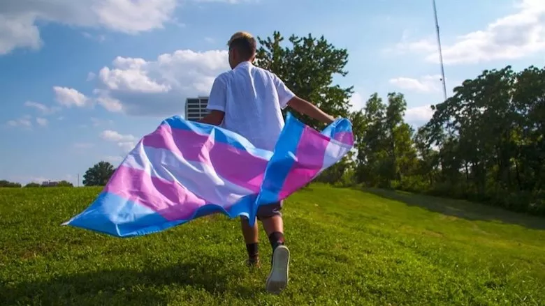 Transhood: Crecer transgénero