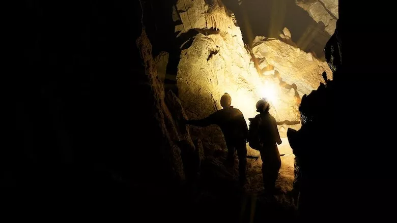 Explorer: La Cueva más profunda